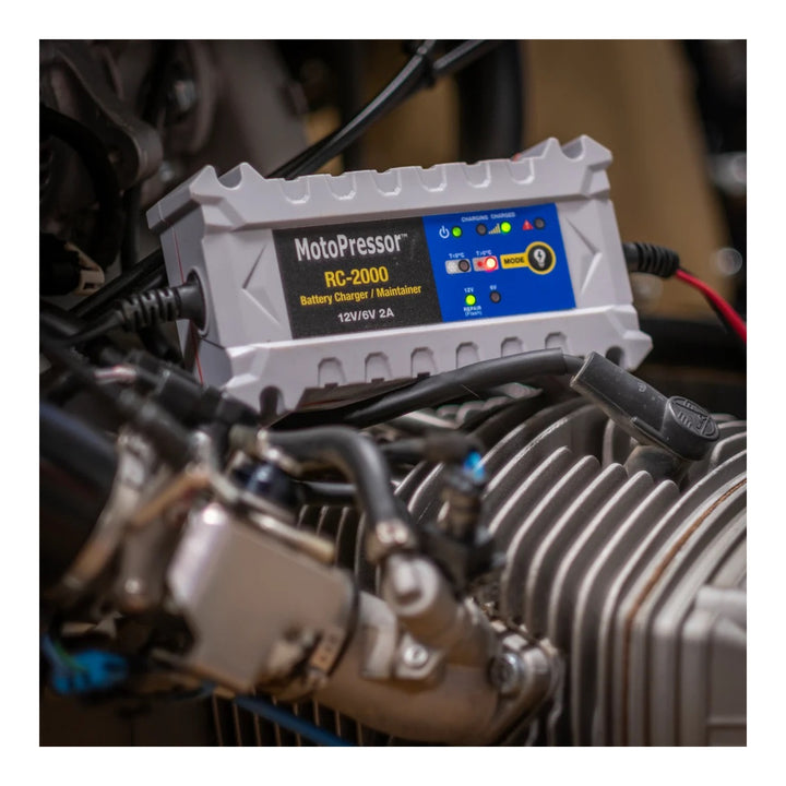 Motopressor RC-2000 Battery Charger and Maintainer 2000mA